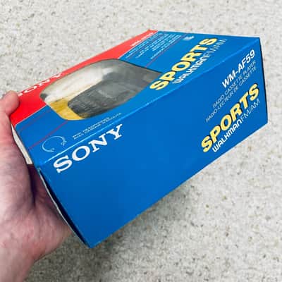 [Rare Box] Sony WM-AF59 Walkman Cassette Player, Beautiful Yellow, Working ! image 3
