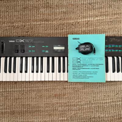 Yamaha DX27 Programmable Algorithm Synthesizer 1985 - Black