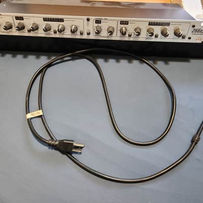 dbx 266xs Dual-Channel Compressor / Gate 2010s Silver image 2