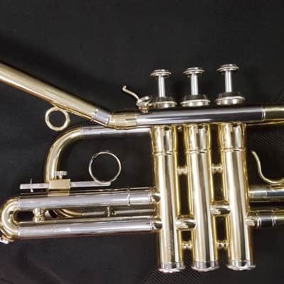 Berkeley 3 in 1 Jazz Bent Trumpet in C ( w/2nd Herald Bell) image 2