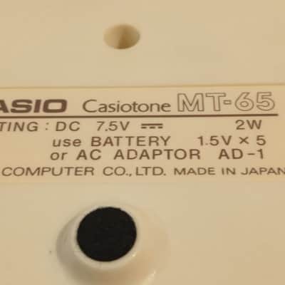 Casio MT-65 Casiotone - White (Mint) image 10