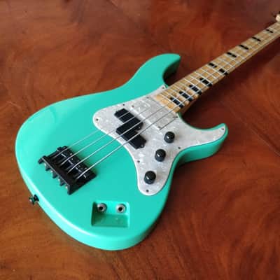 ベース YAMAHA ATTITUDE LTD2 BILLY SHEEHAN MODEL Yamaha Attitude Limited 2 - Lava Red – Andy Baxter Bass & Guitars