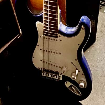 Kit Guitar Stratocaster Style All Put Together image 3