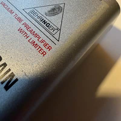 Behringer Tube Ultragain MIC100 Vacuum Tube Preamp with Limiter image 8