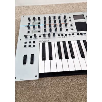 Roland Gaia 2 - Synthesizer Keyboards - Excellent w/ Power Supply image 5