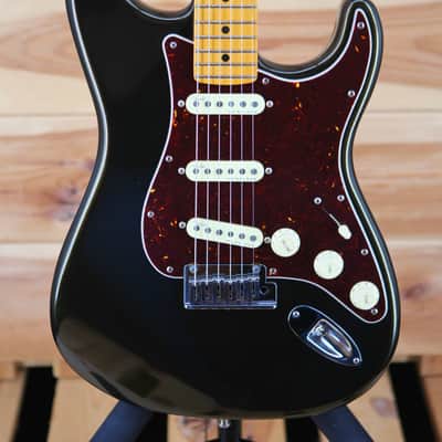 Fender American Ultra Stratocaster with Maple Fretboard - Texas Tea image 2