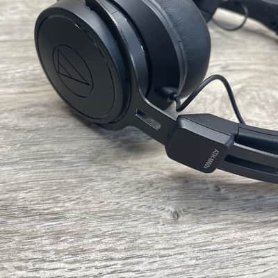 Audio-Technica ATH-M60x Professional On-Ear Monitor Headphones w/ Carry Pouch image 3