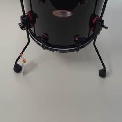Pearl Reference Red Line image 5