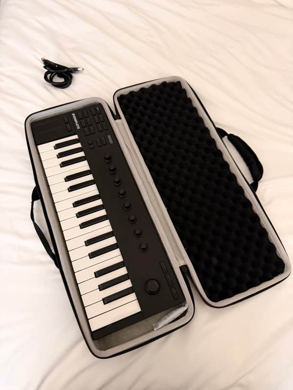 Native Instruments Komplete Kontrol M32