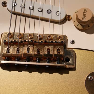 1996 Fender Custom Shop '54 Reissue Stratocaster Gold image 7