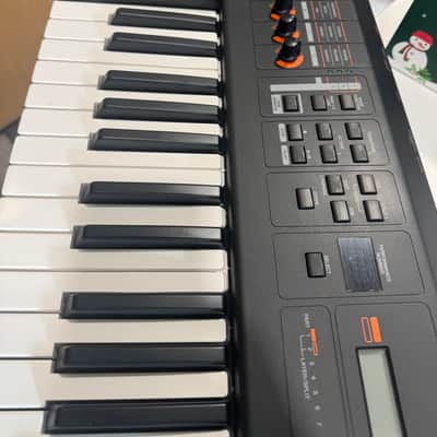 Yamaha MX49 Synthesizer 2016 - Present - Black image 3