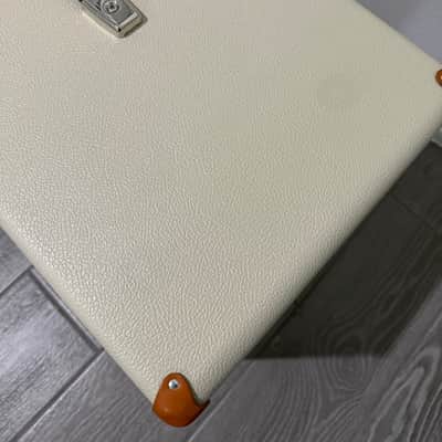 Mesa Boogie Rectifier 120-Watt 2x12" Horizontal Guitar Cab - Cream Bronco image 5