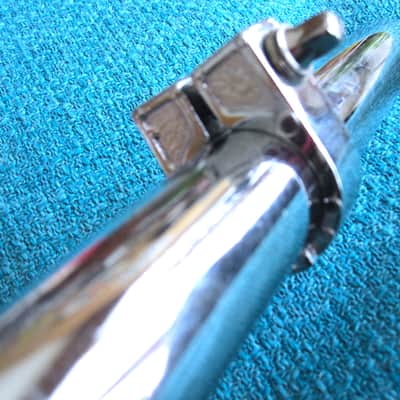 Pearl Throne Seat Post with Memory Lock Part - NOS image 2