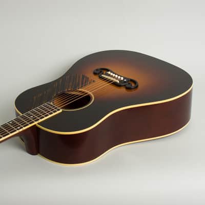Gibson  J-55 1939 Re-issue Flat Top Acoustic Guitar (2023), ser. #21833049, original black hard shell case. Bild 7