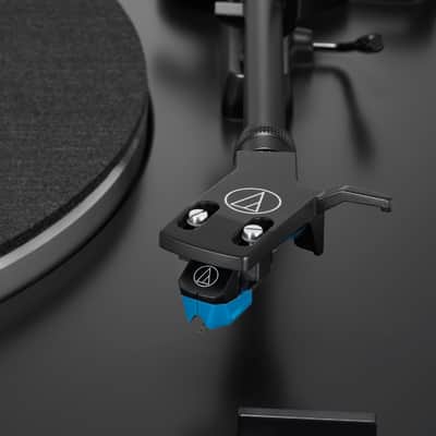 Audio-Technica Fully Automatic Wireless Belt-drive Turntable - White + 26 Month Protection Pack image 6