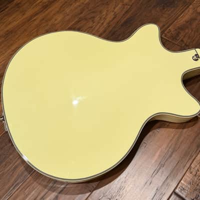 Duesenberg Fullerton TV 2012 - Vintage White image 8