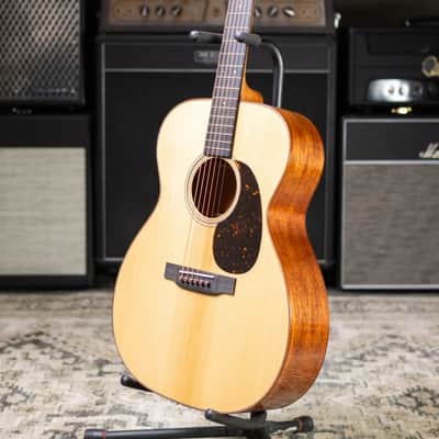 Martin 000-18 Modern Deluxe Acoustic Guitar with Hardshell Case image 13