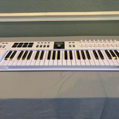 Arturia KeyLab Essential 49 MIDI Controller 2017 - Present - White image 1