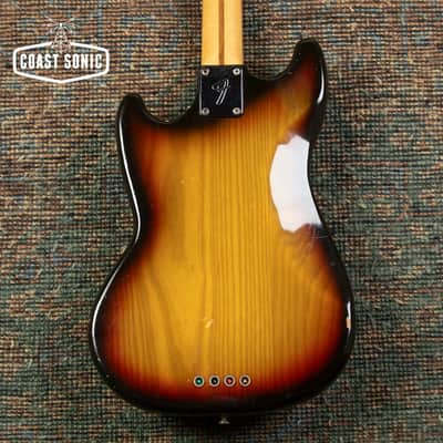 1977 Fender Mustang Bass, made in USA, sunburst, with original hard case image 3