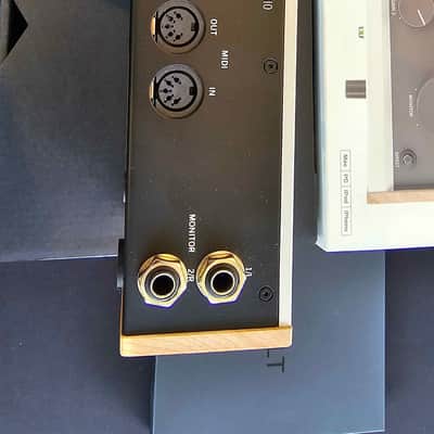 Universal Audio Volt 276 USB Interface w/Compressor image 6