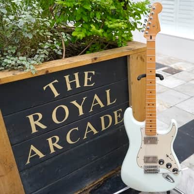 Fender Blacktop Stratocaster HH with Maple Fretboard in Sonic Blue (2011) image 2