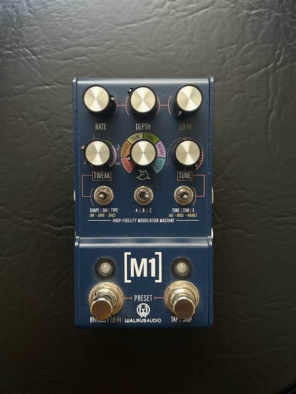Walrus Audio Mako M1 High-Fidelity Modulation Machine 2022 - 2024 - Blue image 1