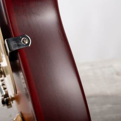 Gibson Les Paul Tribute Satin, Satin Cherry Sunburst | Demo image 11