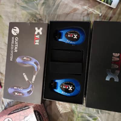 Xvive U2 Wireless Guitar System 2010s - BLUE image 3