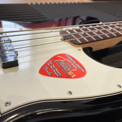 *MINT CONDITION* AMERICAN SPECIAL FENDER JAZZ BASS image 4
