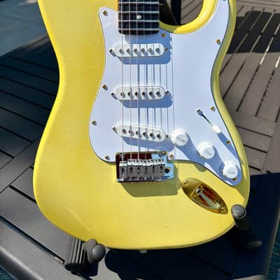 Fender Standard Stratocaster - Made In Japan All Parts licensed neck image 2