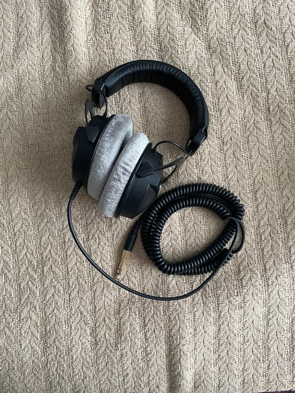 Beyerdynamic DT 770 Pro 250 Ohm 2010s - Black image 1