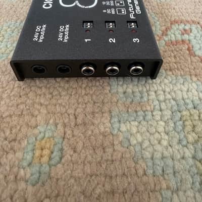 CIOKS 8 Expander Power Supply 2010s - Black image 2