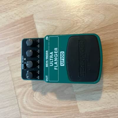 Behringer UF100 Ultra Flanger 2000s - Green image 5