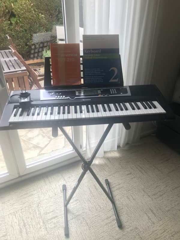 Piano Synthétiseur Yamaha YPT 210 image 1