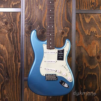 Fender Vintera Limited Edition Roadworn Stratocaster Lake Placid Blue image 3