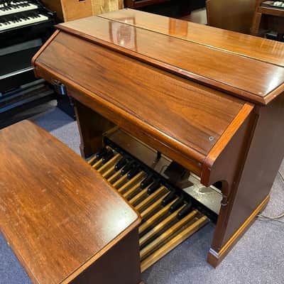 Hammond C3 1960 red walnut RESTORED image 10