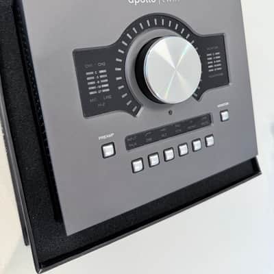 Universal Audio Apollo Twin QUAD MKII Thunderbolt Audio Interface image 5