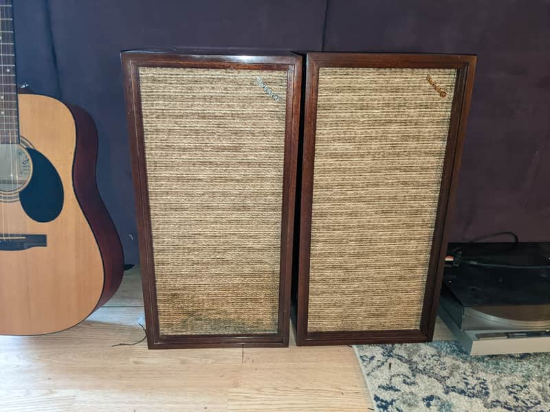 Wharfedale W40 speakers image 1