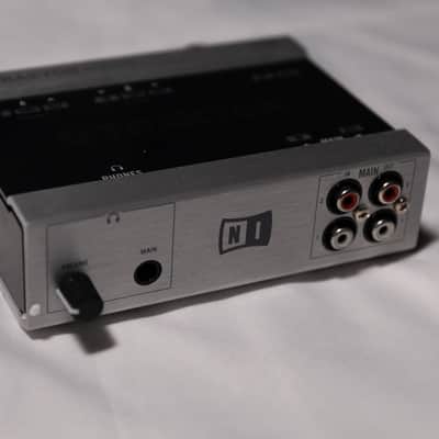 Native Instruments Traktor Scratch A6 Interface 2010s - Silver image 2