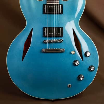 Gibson DG-335 Serial #200/200 Last Ever Produced Pelham Blue Dave Grohl image 9