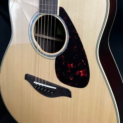 Yamaha FG830 Solid Top Dreadnought Acoustic Guitar Gloss Natural image 7