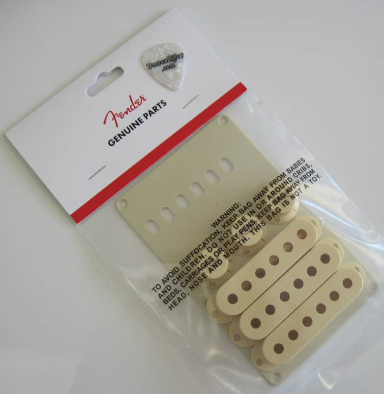 Fender Aged White Stratocaster Accessory Kit 0991368000 image 1