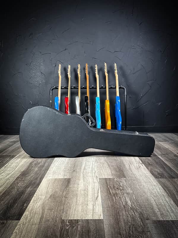 Road Runner Hard Shell Dreadnought Acoustic Guitar Case image 1