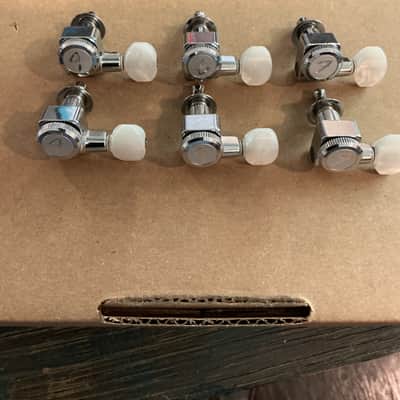 Fender Locking tuners. Left handed 2025 - Chrome image 9