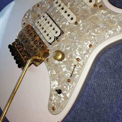 Fernandes LA-80KK - Ken Kitamura signature (L'Arc-en-Ciel) - Pearl White image 7
