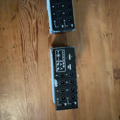 G-Lab Guitar Laboratory 8 Separated 9V Power Box 2006 - Black image 2