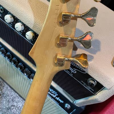 Rare USA Hamer Chaparral Max 4-string bass quilted maple with original hardshell case image 12