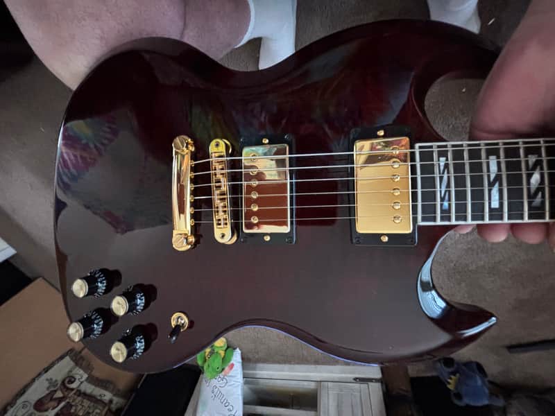 Gibson SG Supreme 2023 - Present Wine Red