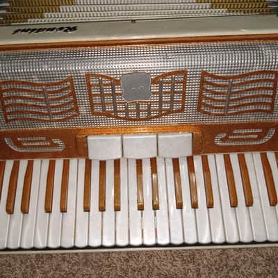 COPPER AND WHITE RONDINI PIANO ACCORDION 120 BUTTONS image 6