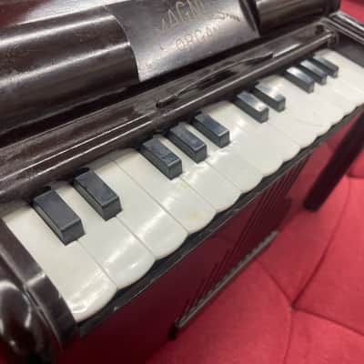 Magnus Model 1510 Air Organ 1950's - Brown image 3